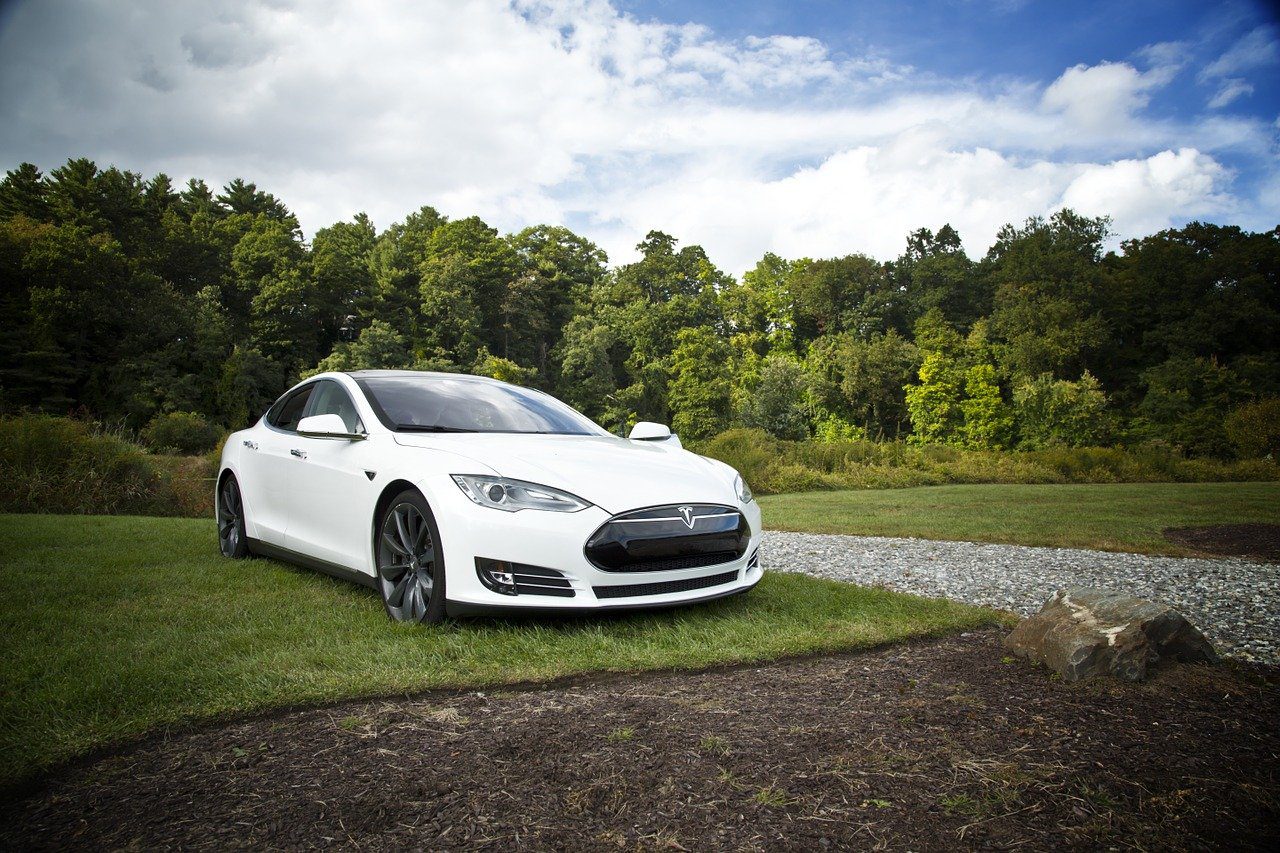 Why Hydrogen Cars Will Be Tesla’s Biggest Threat